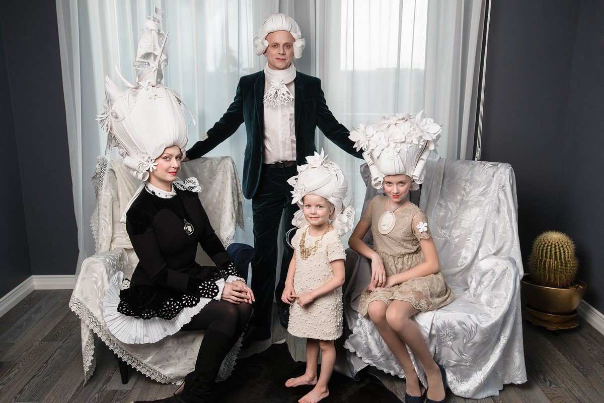 Asya KOZINA paper artiste